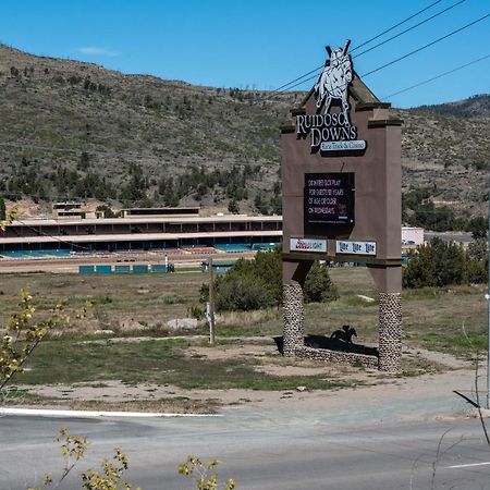 Sleeping Bear, 2 Bedrooms, Front Deck, Midtown, Sleeps 6 Ruidoso Eksteriør billede