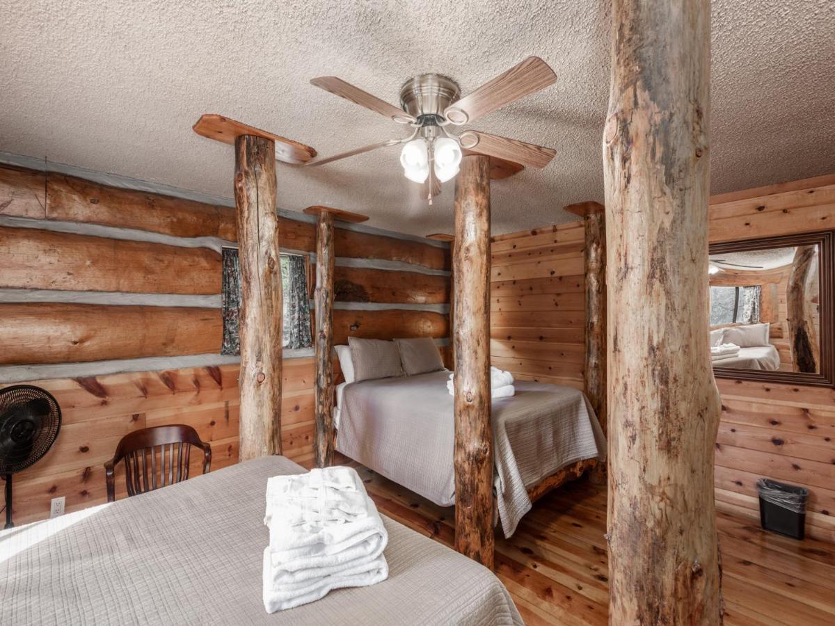 Sleeping Bear, 2 Bedrooms, Front Deck, Midtown, Sleeps 6 Ruidoso Eksteriør billede