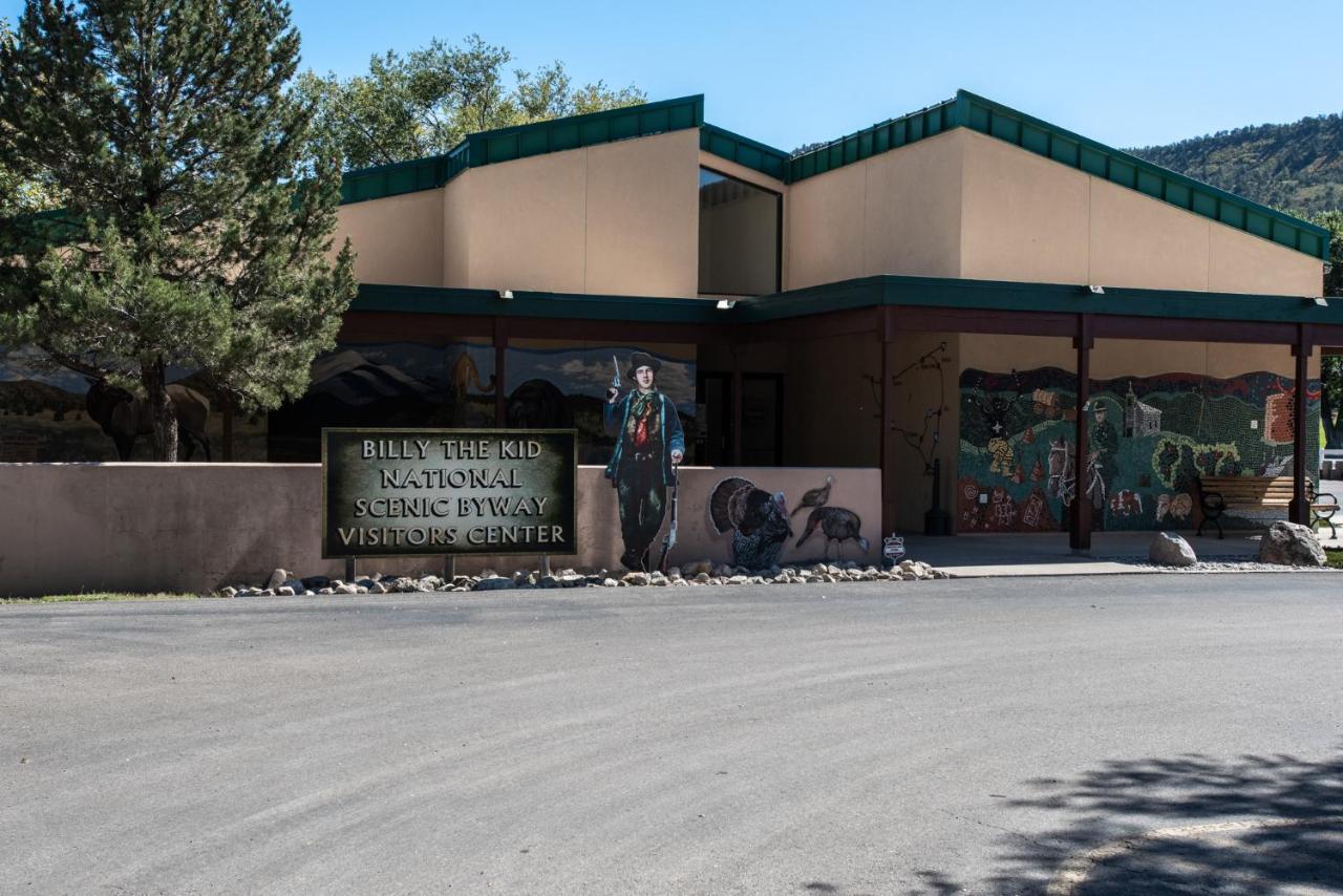 Sleeping Bear, 2 Bedrooms, Front Deck, Midtown, Sleeps 6 Ruidoso Eksteriør billede