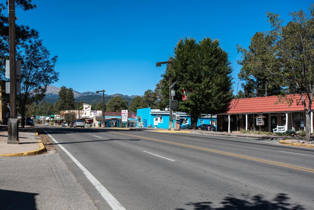 Sleeping Bear, 2 Bedrooms, Front Deck, Midtown, Sleeps 6 Ruidoso Eksteriør billede